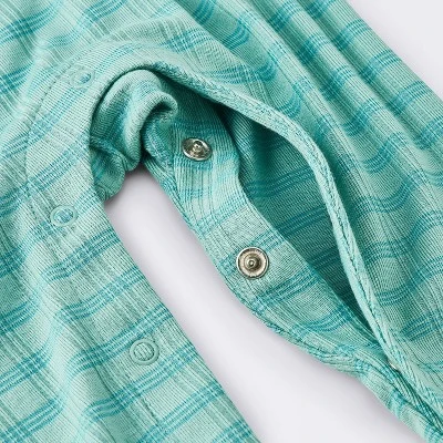 Baby Boys' Jacquard Checkered Romper & Hat - Cloud Island™ Blue 5 Baby Boys' Jacquard Checkered Romper & Hat - Cloud Island™ Blue - Image 3