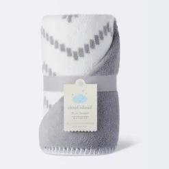 Plush Baby Blanket - Chevron - Gray - Cloud Island™ -My baby GUEST 839a0711 d92f 488f 9431 2e26fcef0a1f