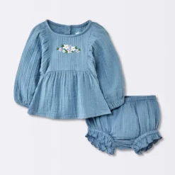 Baby Girls' 2pc Embroidered Floral Gauze Top & Bottom Set - Cloud Island™ Blue 8 Baby Girls' 2pc Embroidered Floral Gauze Top & Bottom Set - Cloud Island™ Blue -My baby GUEST a19cd717 246f 4f5b 93ad c40a91923bbb