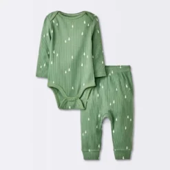 Baby Boys' 2pc Wide Ribbed Top & Bottom Set - Cloud Island™ Green -My baby GUEST e059e468 7aa3 4735 ae1b 2c06e5464345